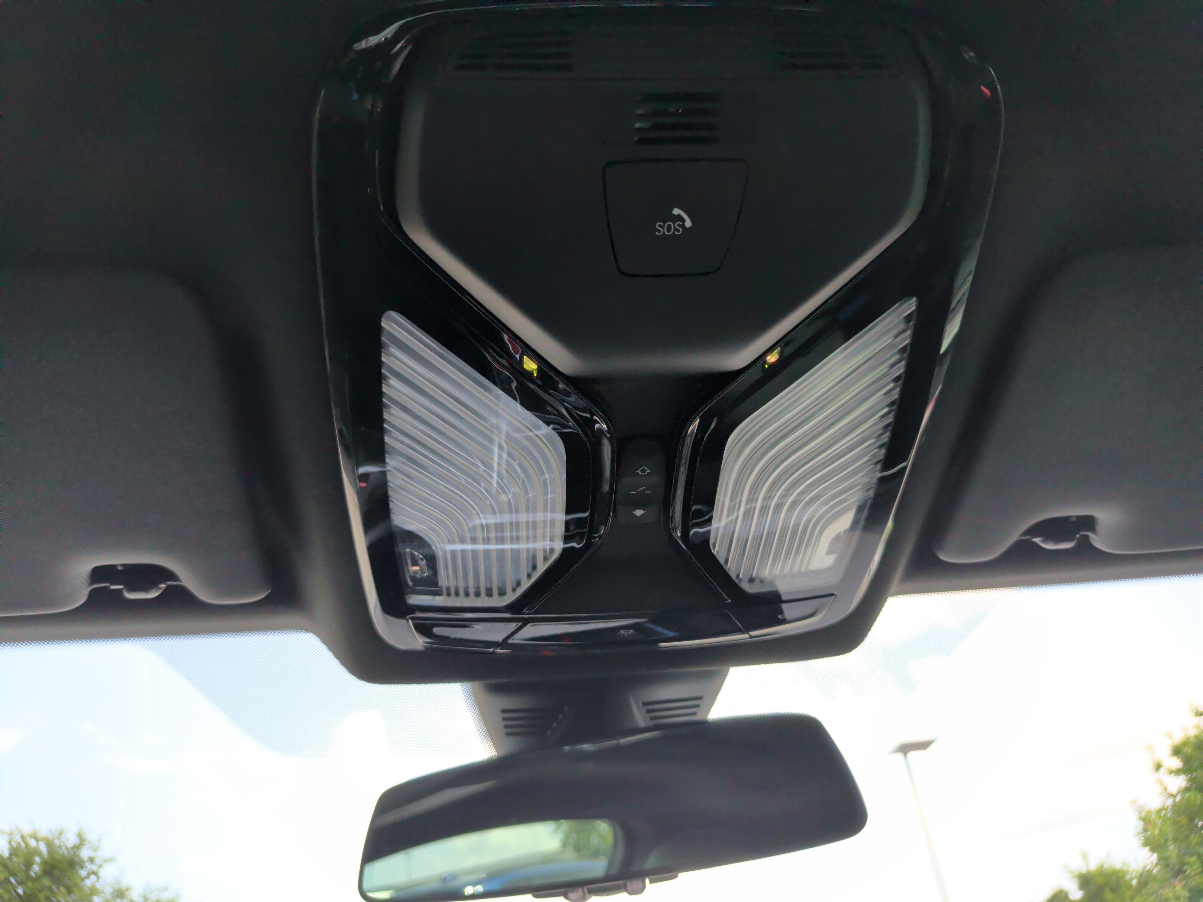 Used 2024 BMW M2 w/ Lighting Package RWD image 32