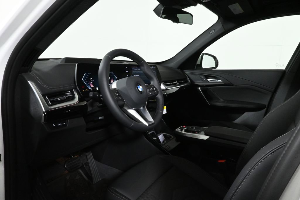 Used 2026 BMW X1 xDrive28i w/ Technology Package image 15