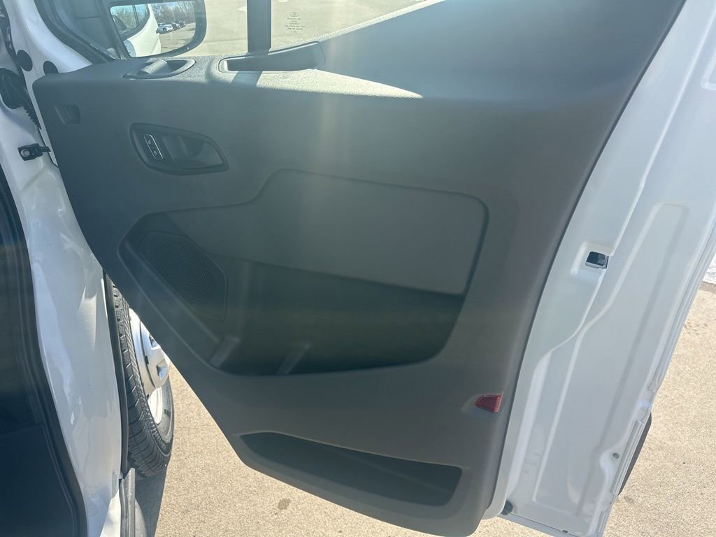 New 2026 Ford Transit 250 148 Medium Roof Extended AWD image 19