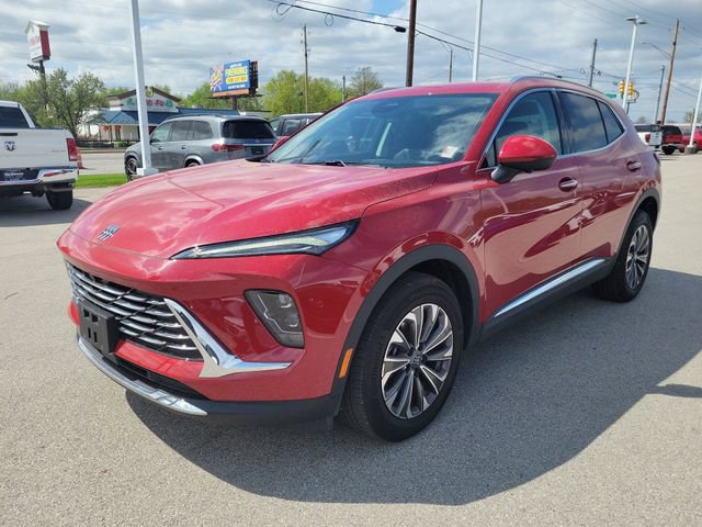 Used 2025 Buick Envision Preferred image 3