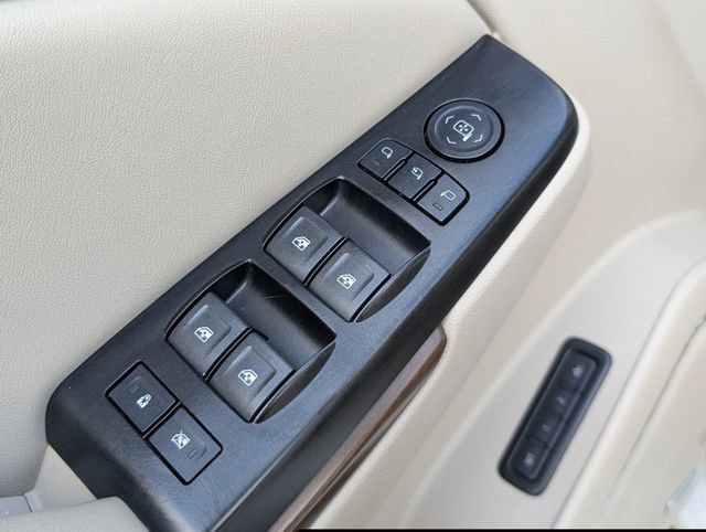 Used 2020 GMC Yukon XL Denali RWD image 11