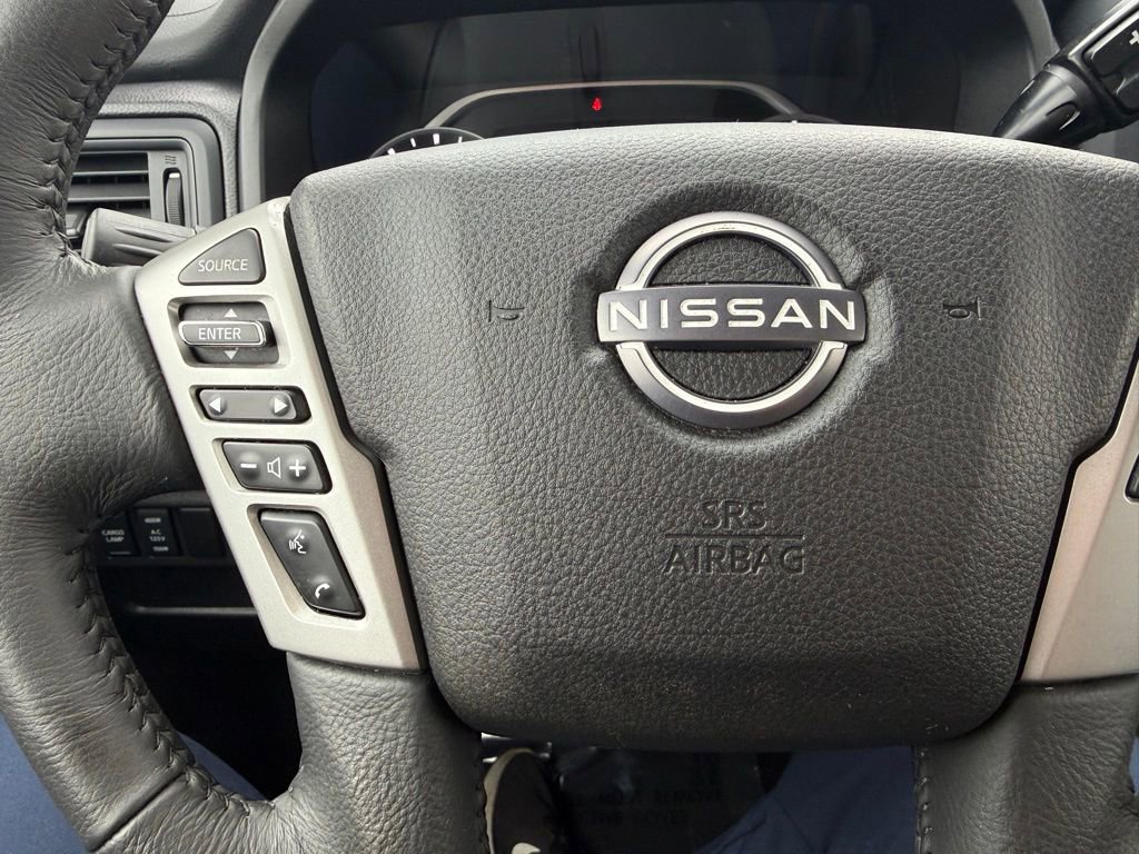 Used 2024 Nissan Titan SV w/ SV Convenience Package image 26