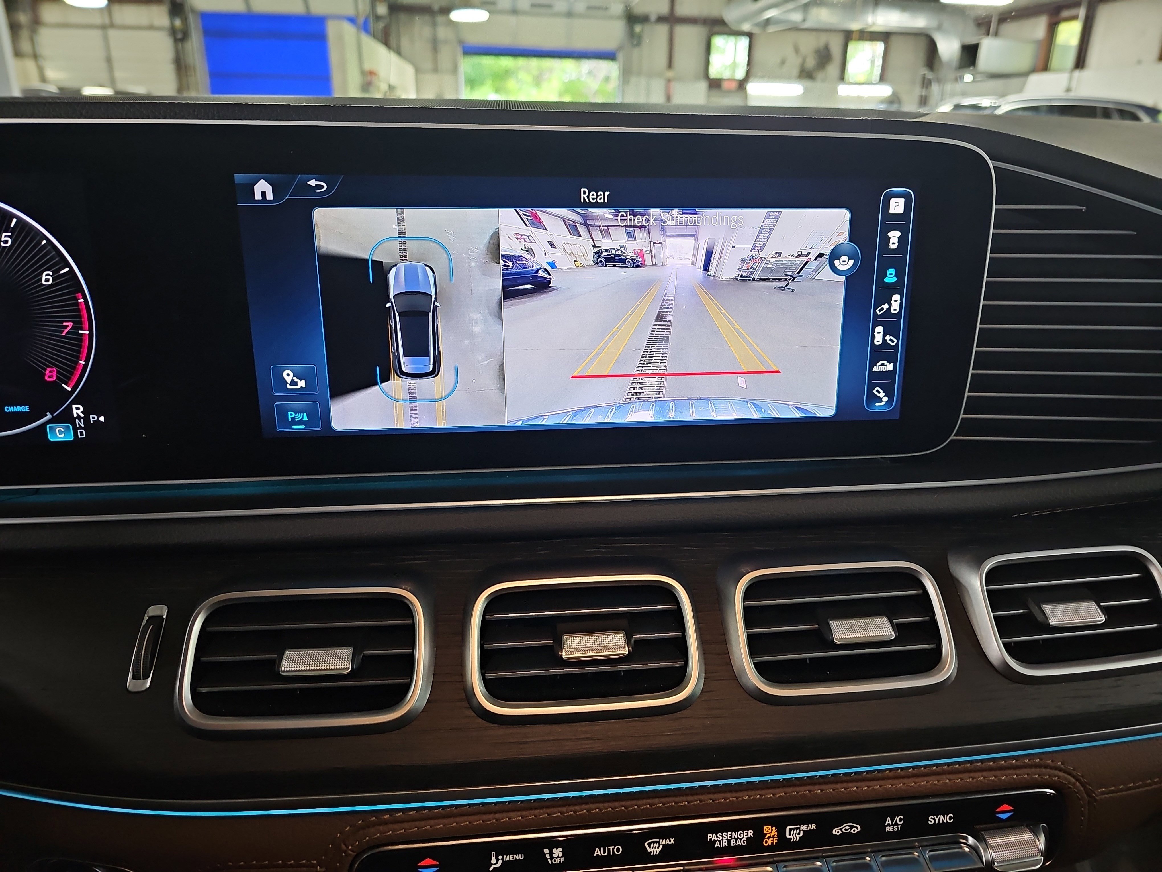 Used 2024 Mercedes-Benz GLE 350 4MATIC image 26