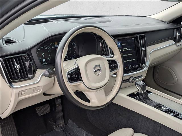 Used 2020 Volvo S60 T5 Inscription image 10