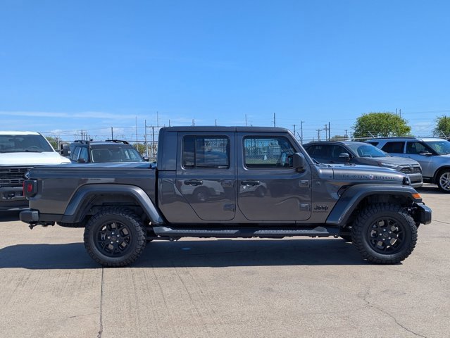 Used 2025 Jeep Gladiator Sport image 4