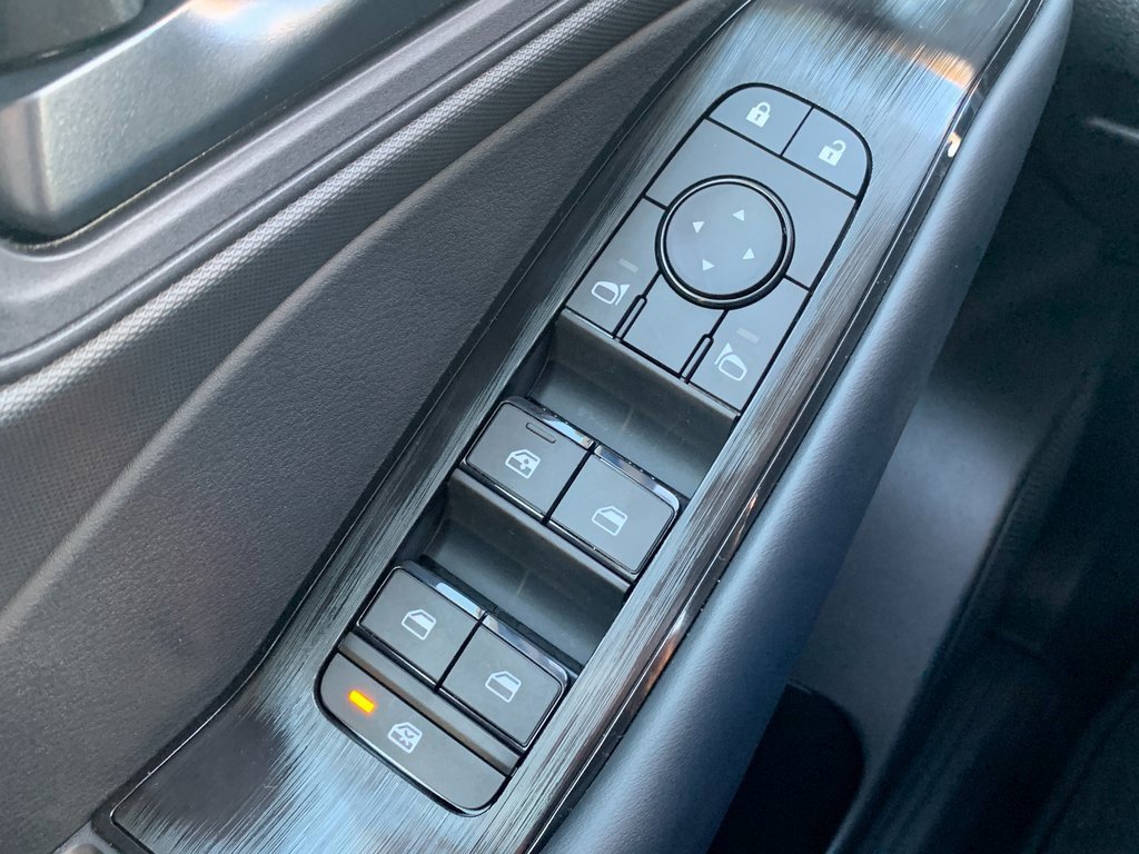 New 2026 Nissan Rogue S image 18