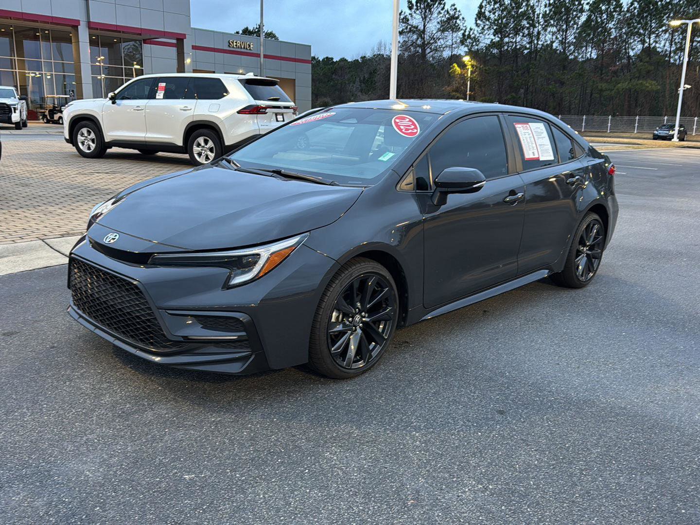 Certified 2023 Toyota Corolla SE image 1