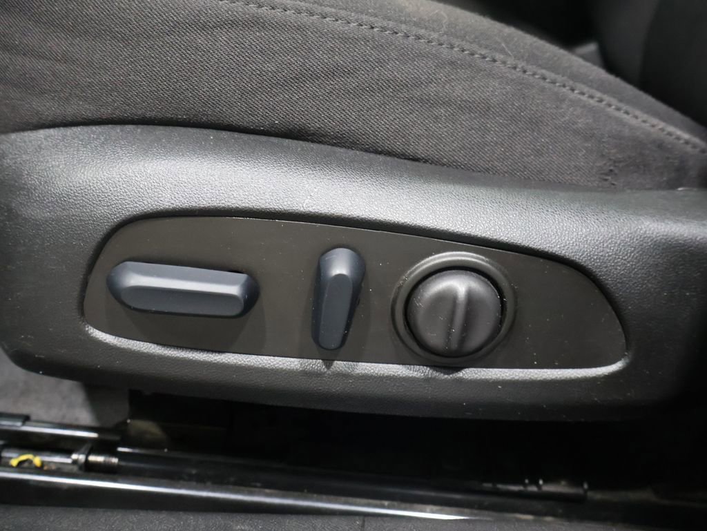 Used 2024 Chevrolet Malibu LT image 13