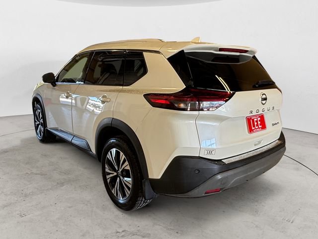 Used 2021 Nissan Rogue SV w/ Premium Package image 3