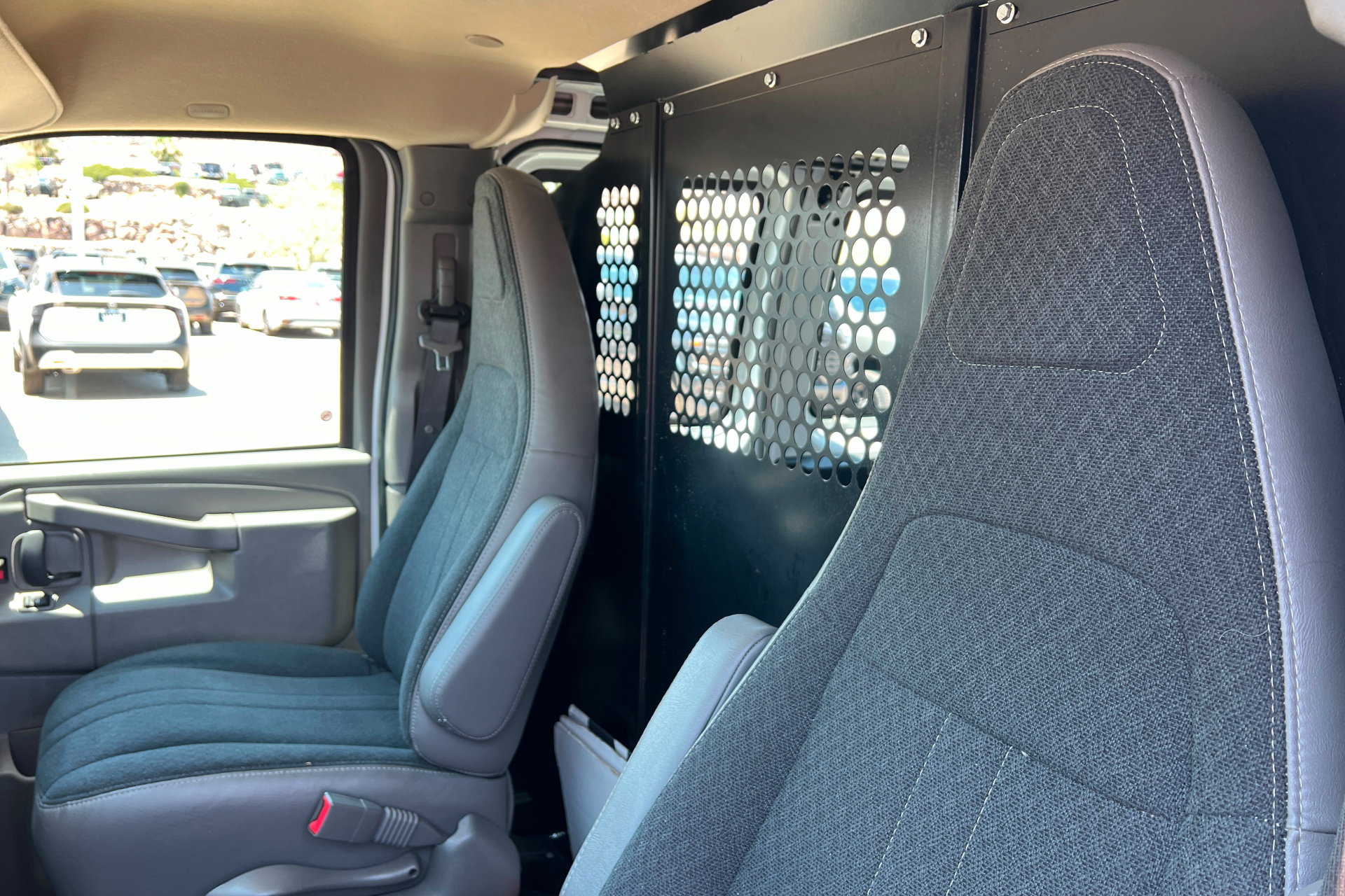 Used 2024 Chevrolet Express 2500 w/ Driver Convenience Package RWD image 13