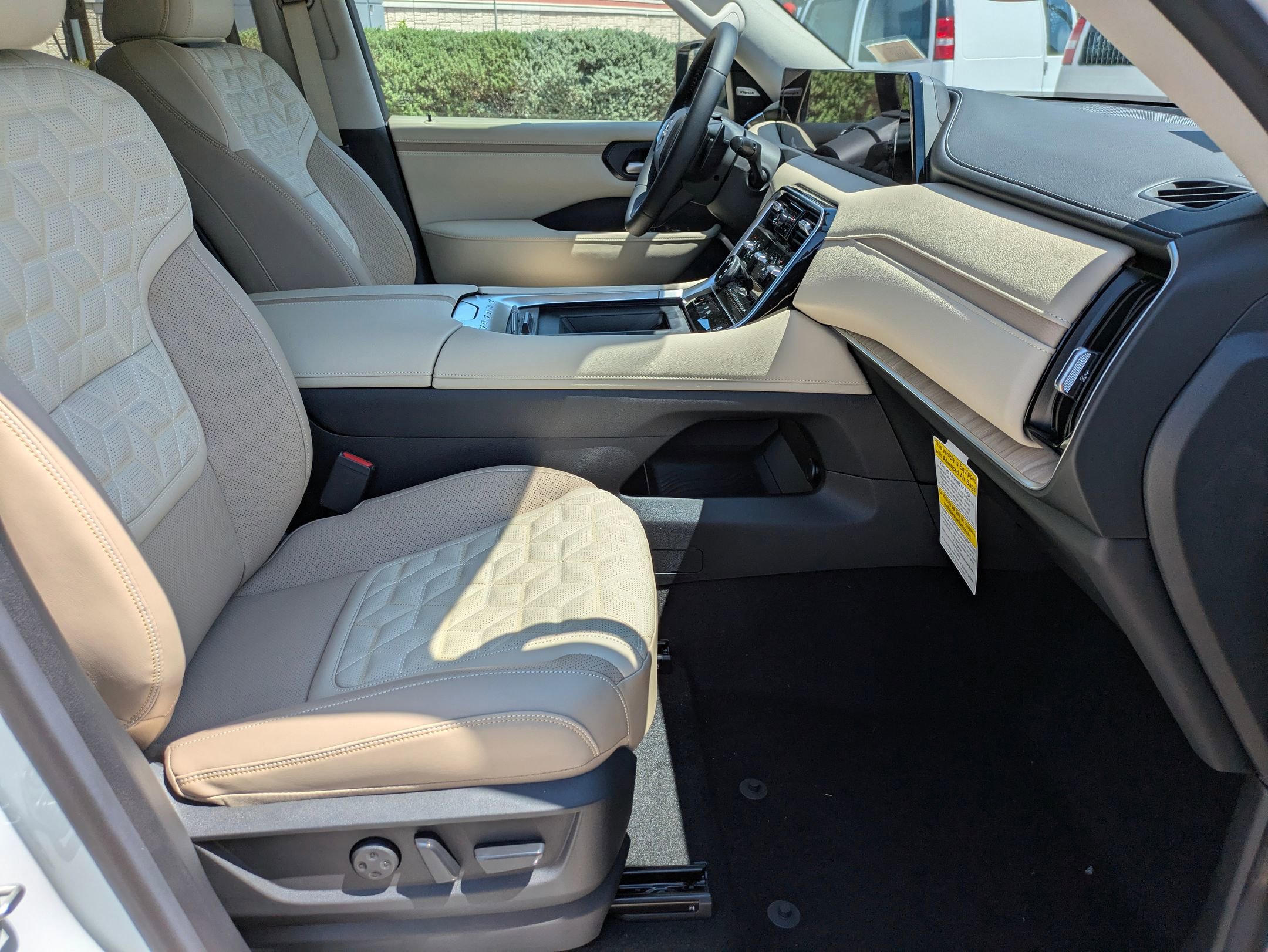 New 2026 Nissan Armada Platinum image 22