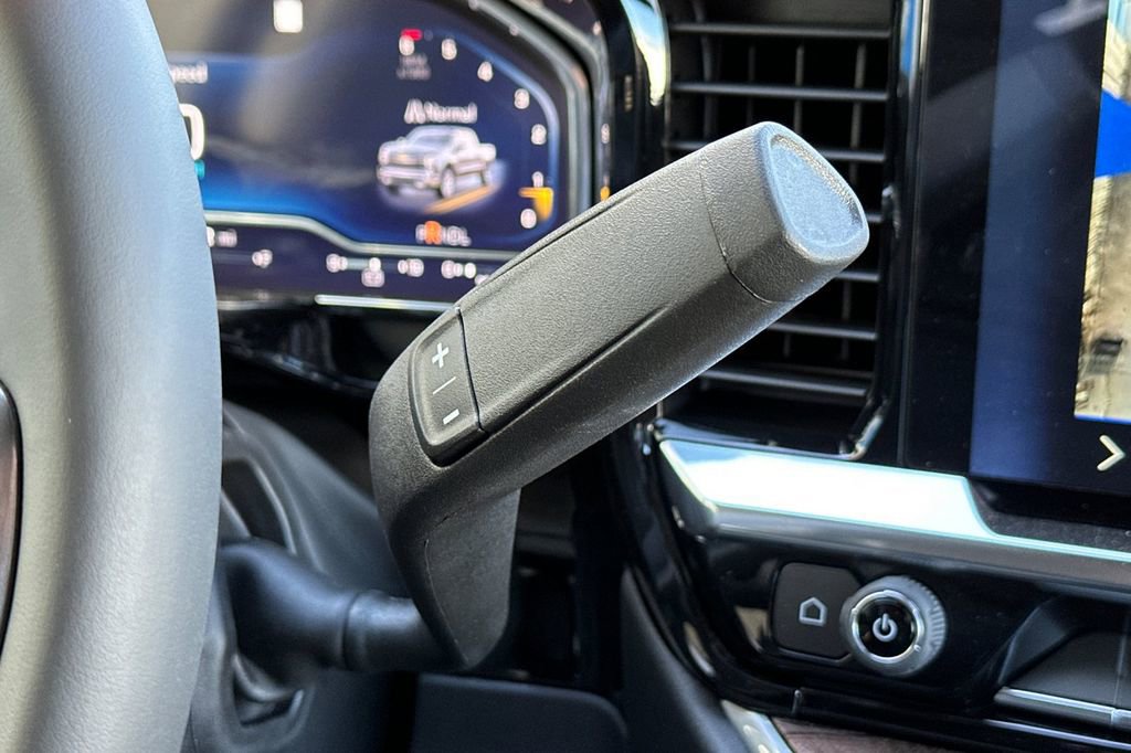 New 2025 Chevrolet Silverado 1500 LT w/ Safety Package RWD image 22