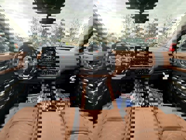 New 2025 Nissan Pathfinder Platinum w/ Cargo Package image 22