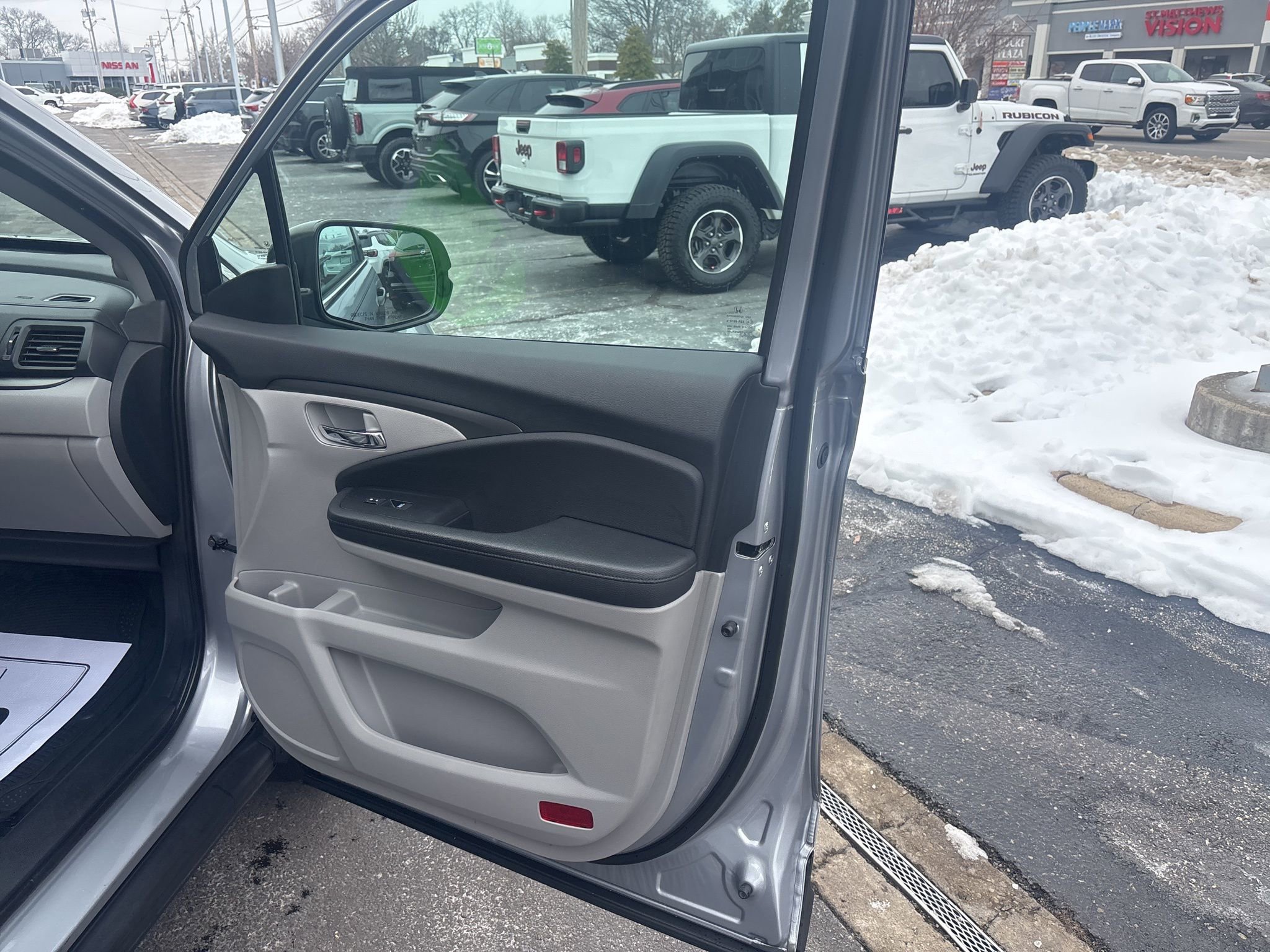 Used 2019 Honda Pilot LX image 16