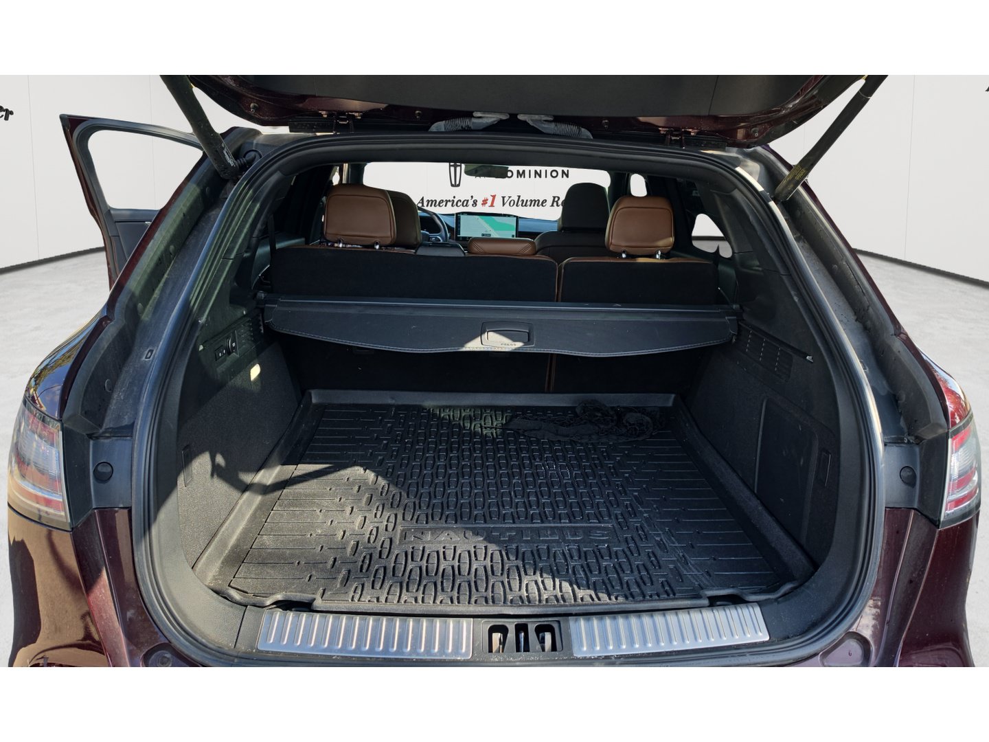 Used 2022 Lincoln Nautilus Reserve AWD/4WD image 24