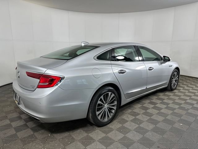 Used 2017 Buick LaCrosse Premium image 3