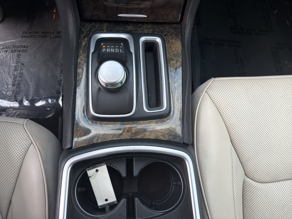 Used 2018 Chrysler 300 Limited RWD image 33