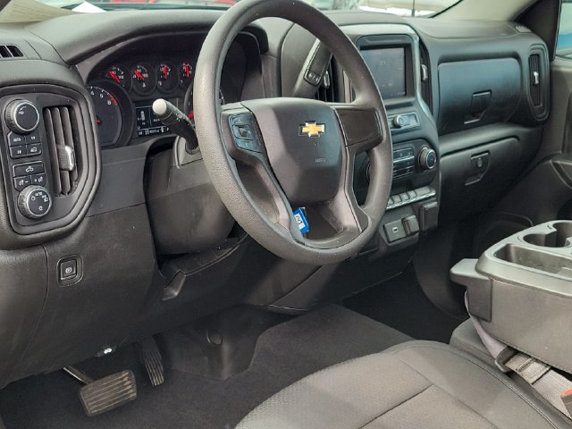 Used 2020 Chevrolet Silverado 1500 Custom w/ Custom Value Package AWD/4WD image 6