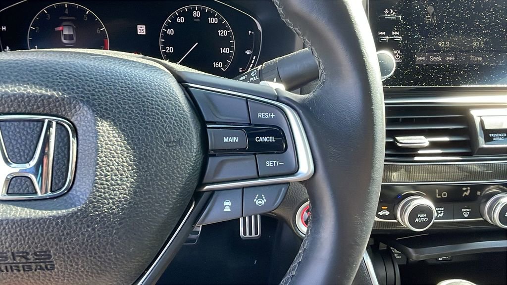 Used 2018 Honda Accord Sport image 24