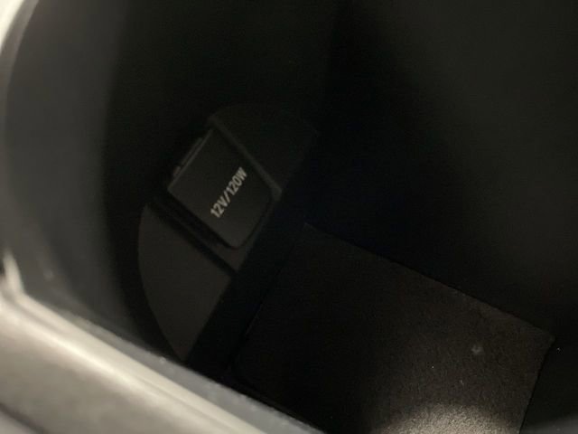 Used 2019 Toyota C-HR Limited image 21