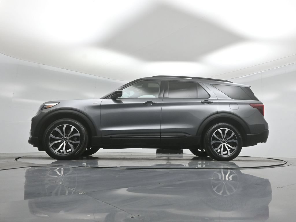 Certified 2022 Ford Explorer ST-Line w/ Class IV Trailer Tow Package AWD/4WD image 4