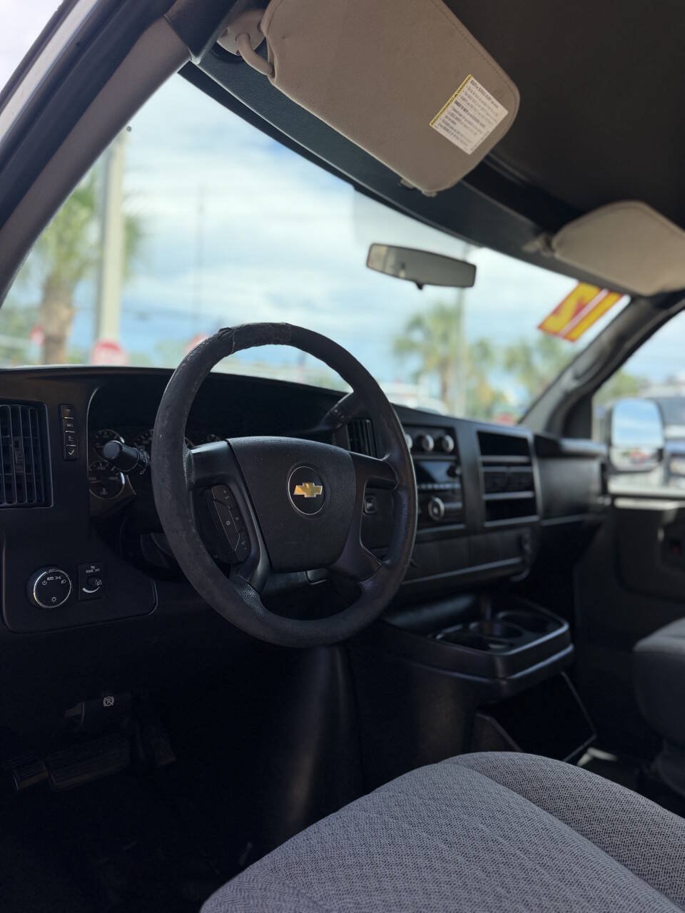 Used 2012 Chevrolet Express 3500 RWD image 22
