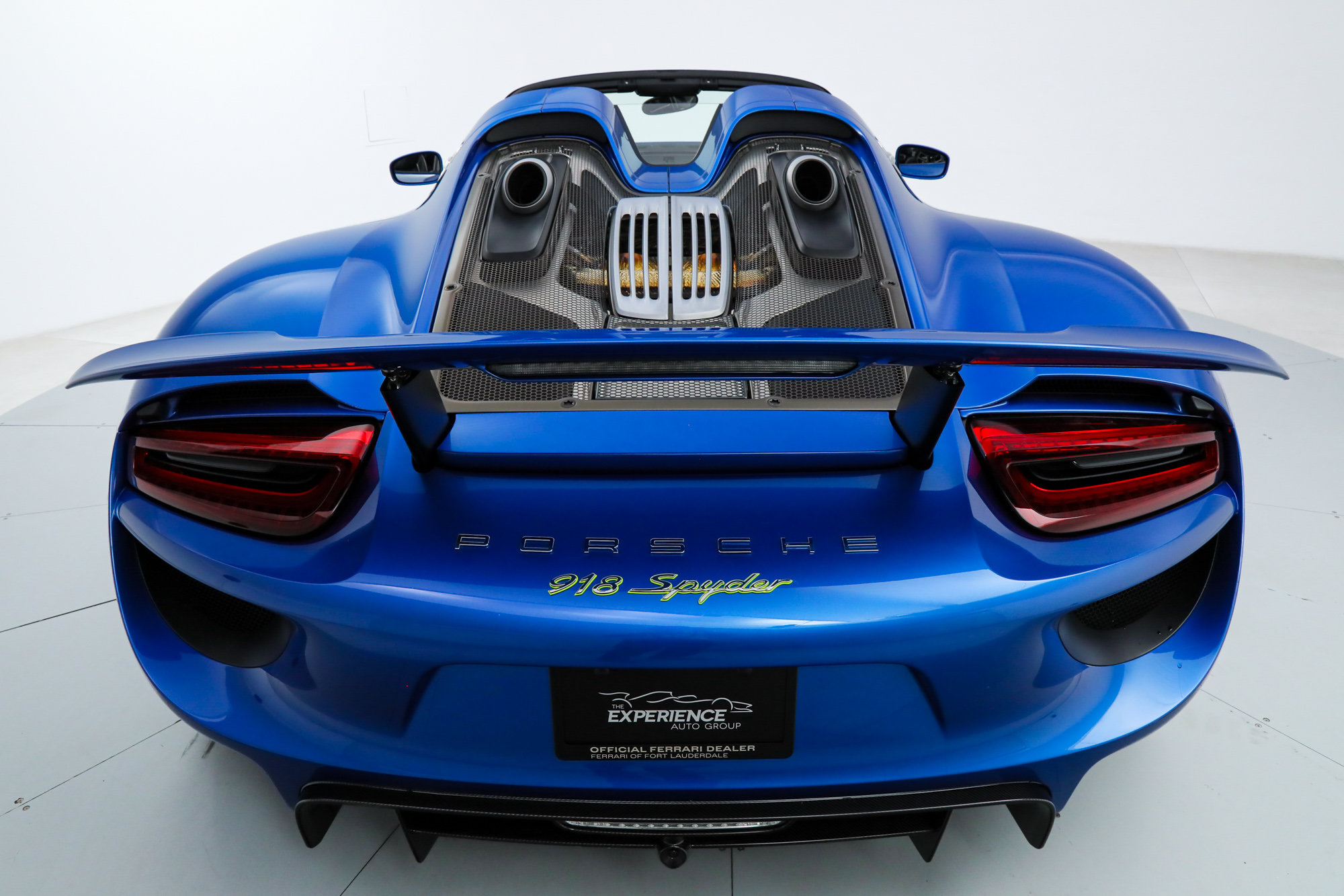 Used 2015 Porsche 918 Spyder AWD/4WD image 23