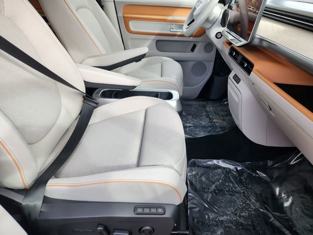 New 2025 Volkswagen ID. Buzz Pro S Plus image 4