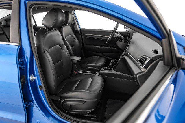 Used 2017 Hyundai Elantra Limited image 31