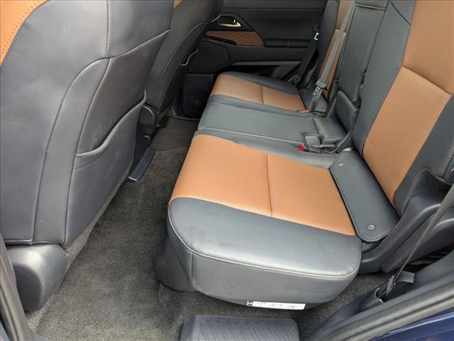 Used 2024 Lexus GX 550 w/ Accessory Package (2T) AWD/4WD image 20