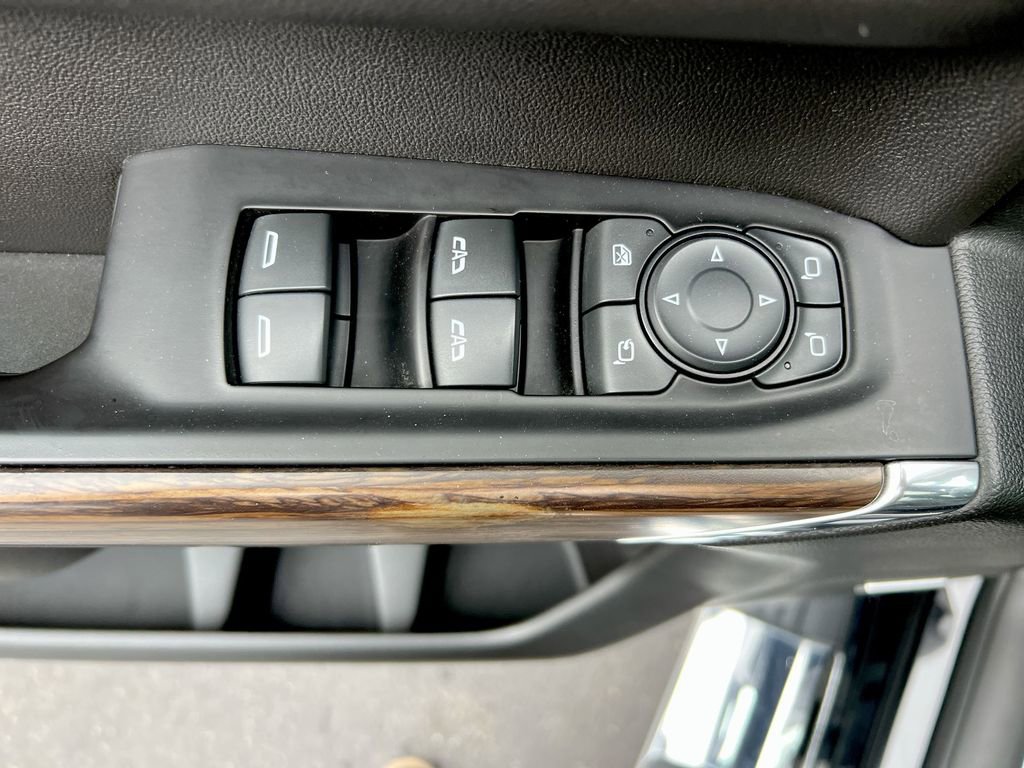 Certified 2019 Chevrolet Silverado 1500 High Country w/ Technology Package image 20