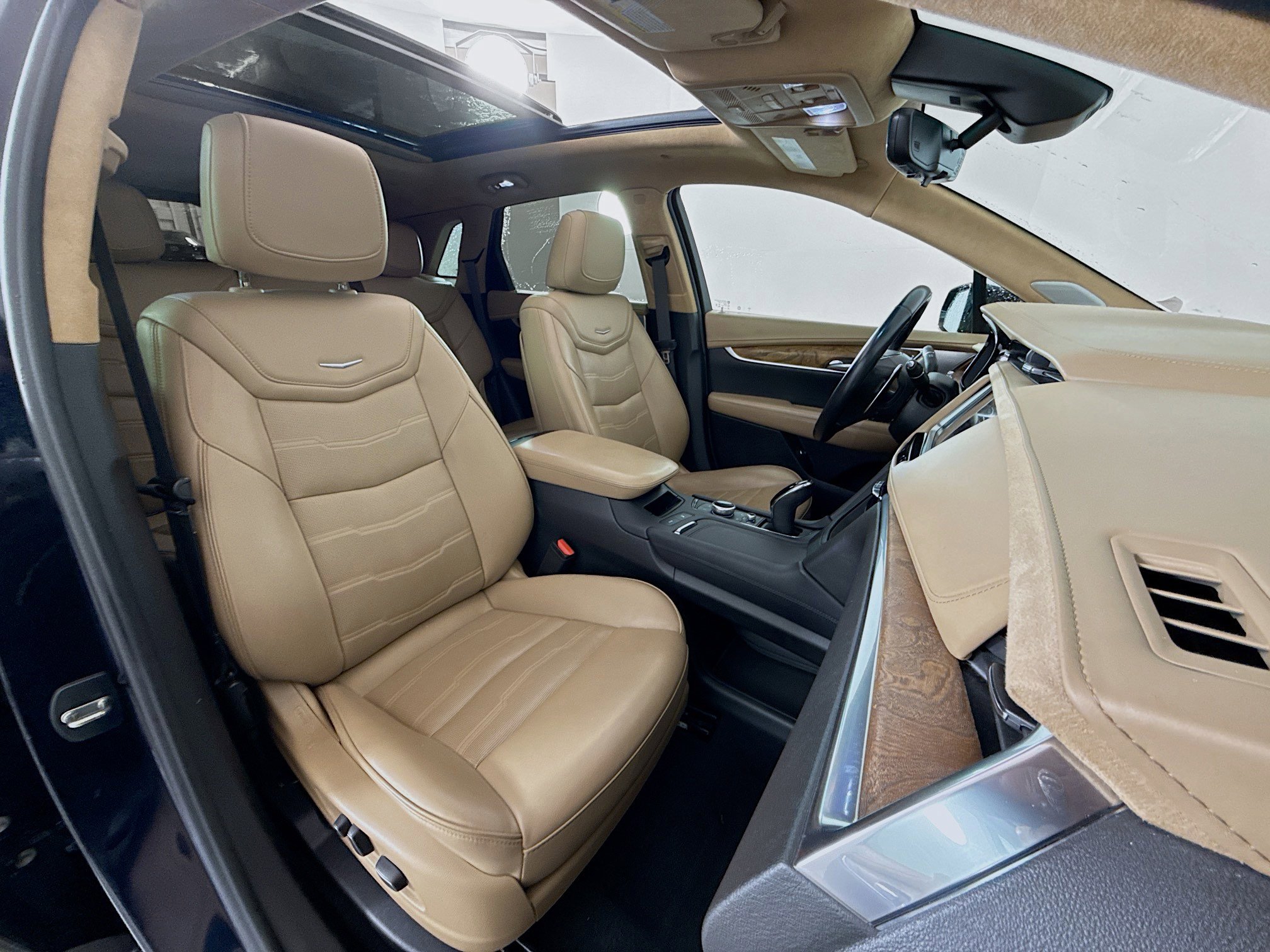 Used 2021 Cadillac XT5 Sportv w/ Platinum Package AWD/4WD image 28