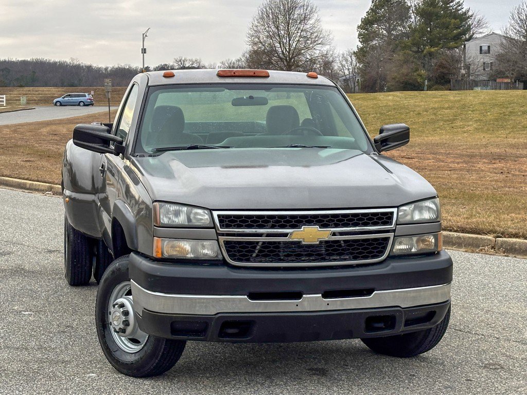 Used 2006 Chevrolet Silverado 3500 Work Truck w/ Snow Plow Prep Package image 8