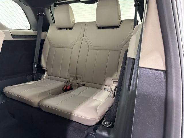 Used 2019 Land Rover Discovery HSE AWD/4WD image 34