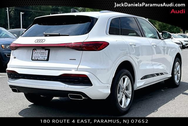Used 2025 Audi Q5 Premium w/ Convenience Package AWD/4WD image 2