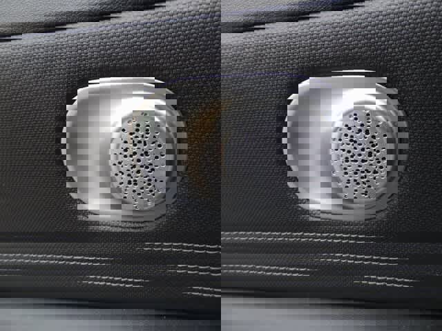 Used 2023 Hyundai Elantra Limited image 18