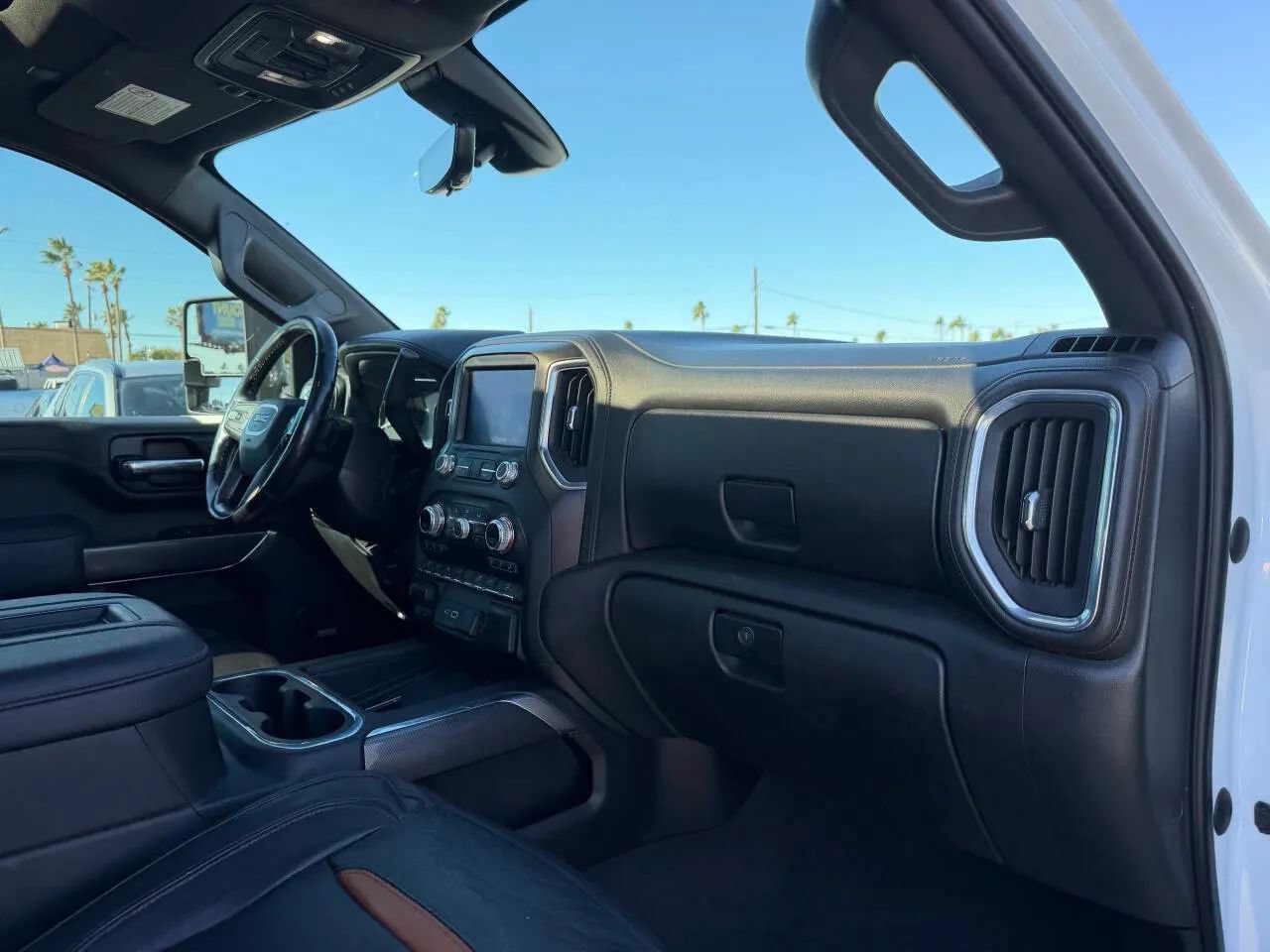 Used 2021 GMC Sierra 2500 AT4 w/ AT4 Premium Plus Package AWD/4WD image 32