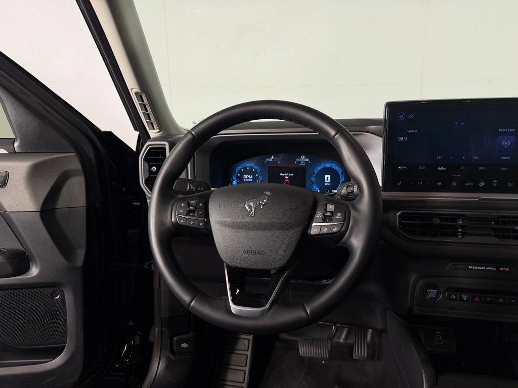 Used 2025 Ford Bronco Sport Badlands image 15