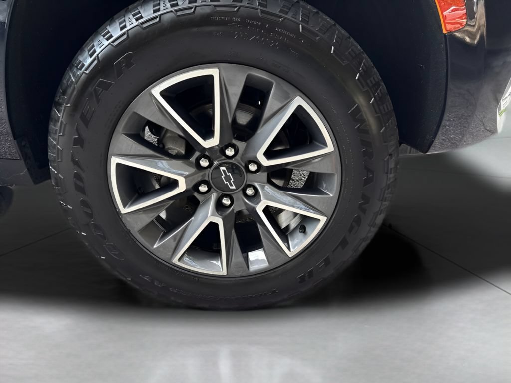 Used 2022 Chevrolet Tahoe Z71 AWD/4WD image 2