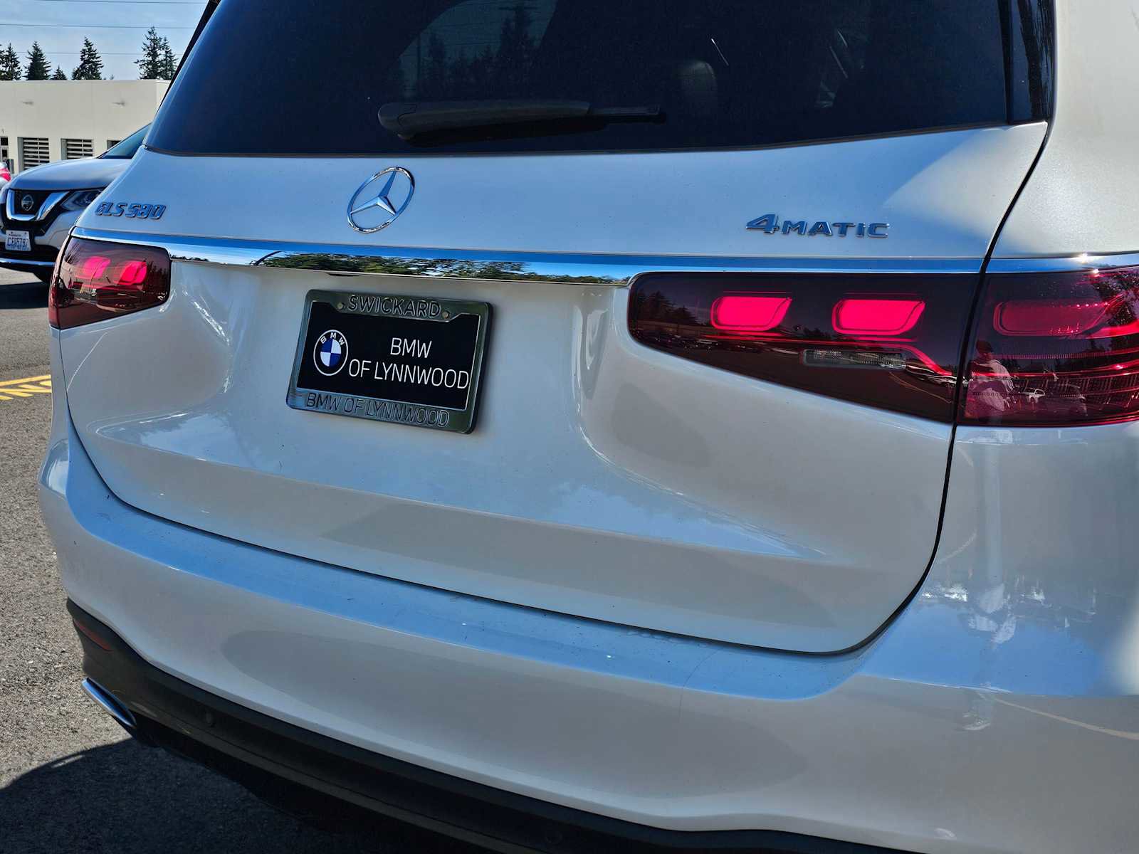 Used 2024 Mercedes-Benz GLS 580 4MATIC image 13