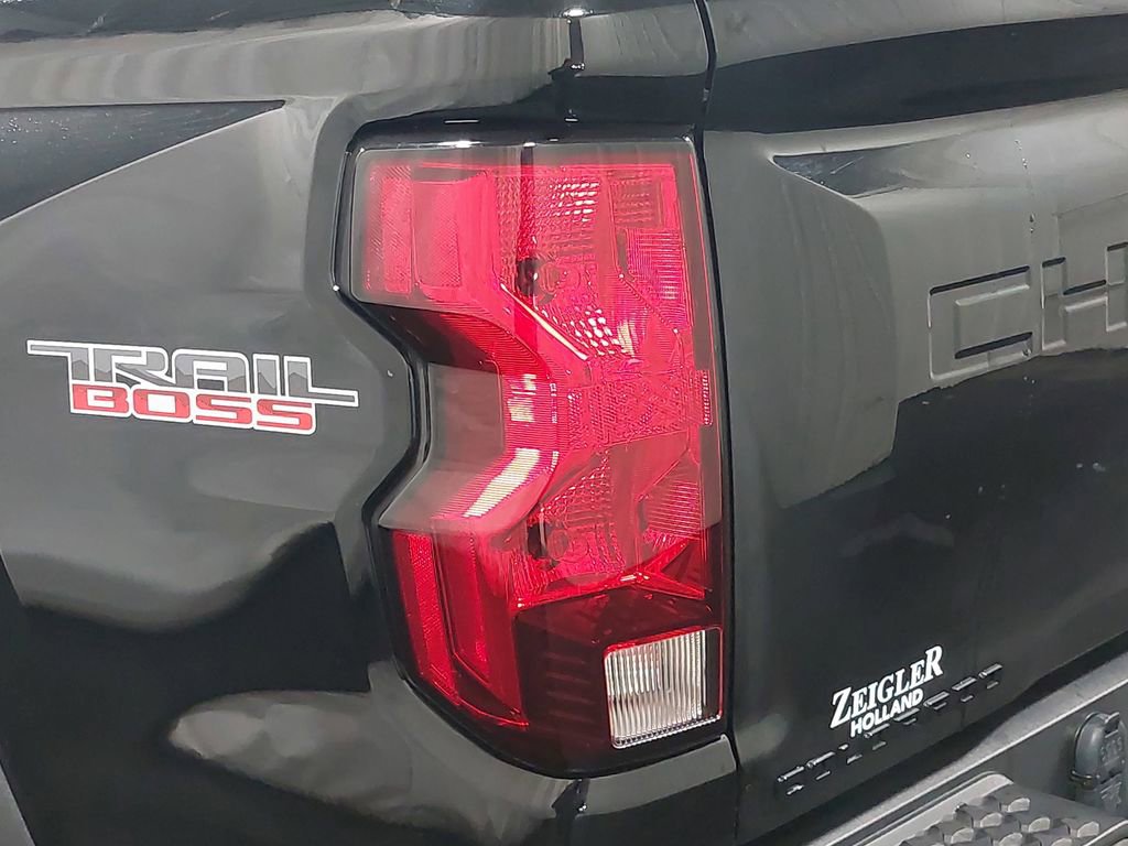 Used 2023 Chevrolet Colorado Trail Boss w/ LPO, Dark Essentials Package image 33