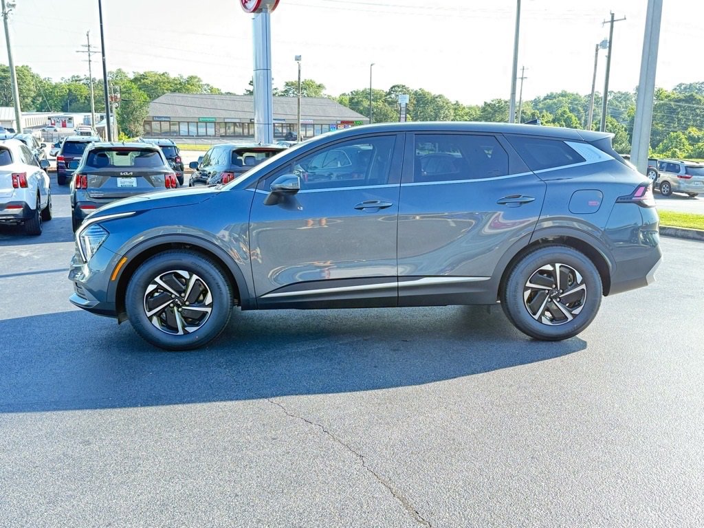 New 2025 Kia Sportage LX image 6
