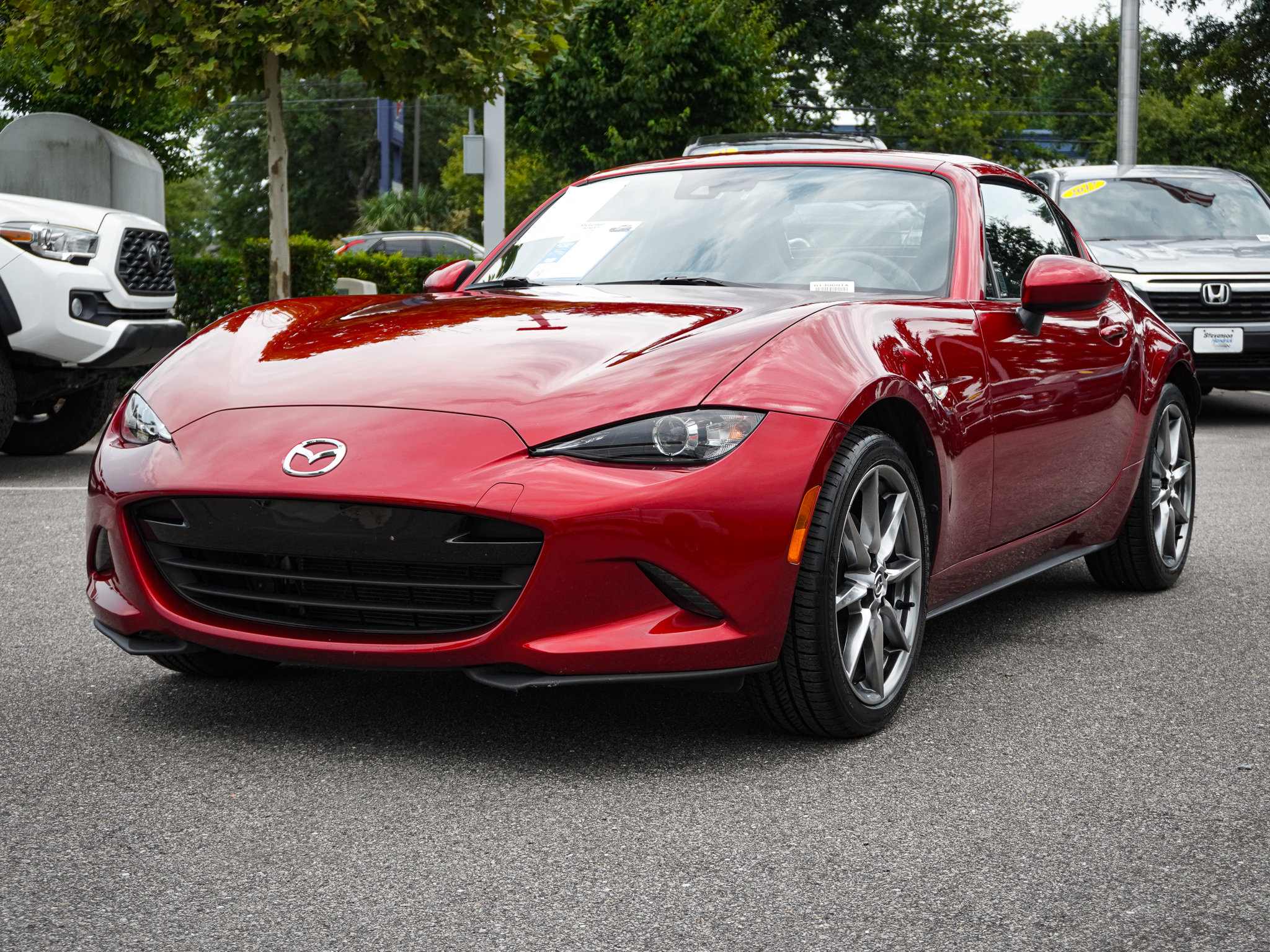 Used 2022 MAZDA MX-5 Miata RF Grand Touring RWD image 5