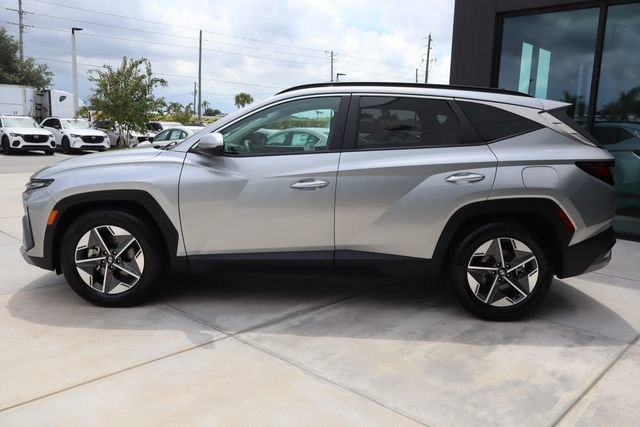 Used 2025 Hyundai Tucson SEL FWD image 7
