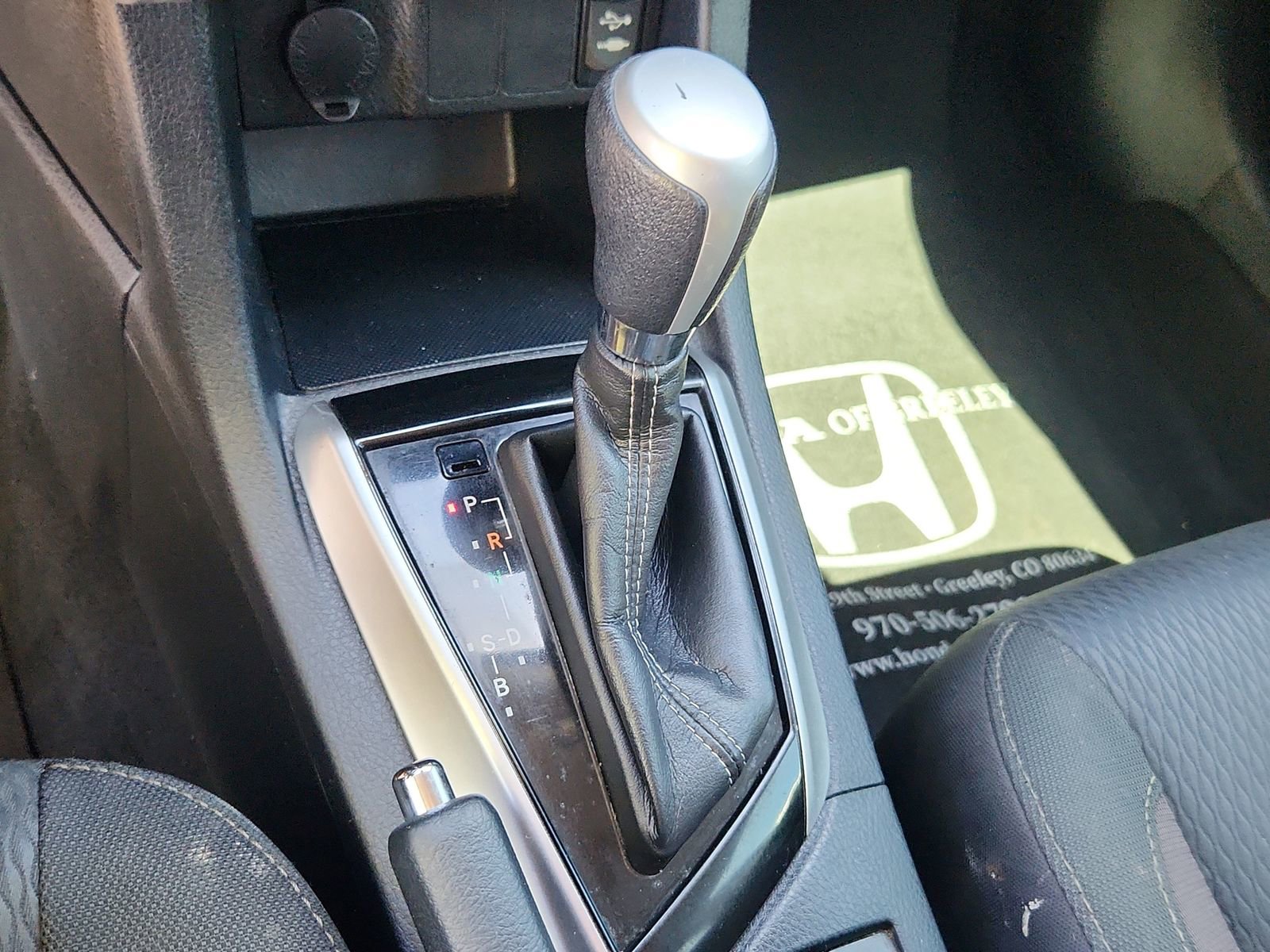 Used 2017 Toyota Corolla LE w/ Carpet Mat Package (TMS) FWD image 21