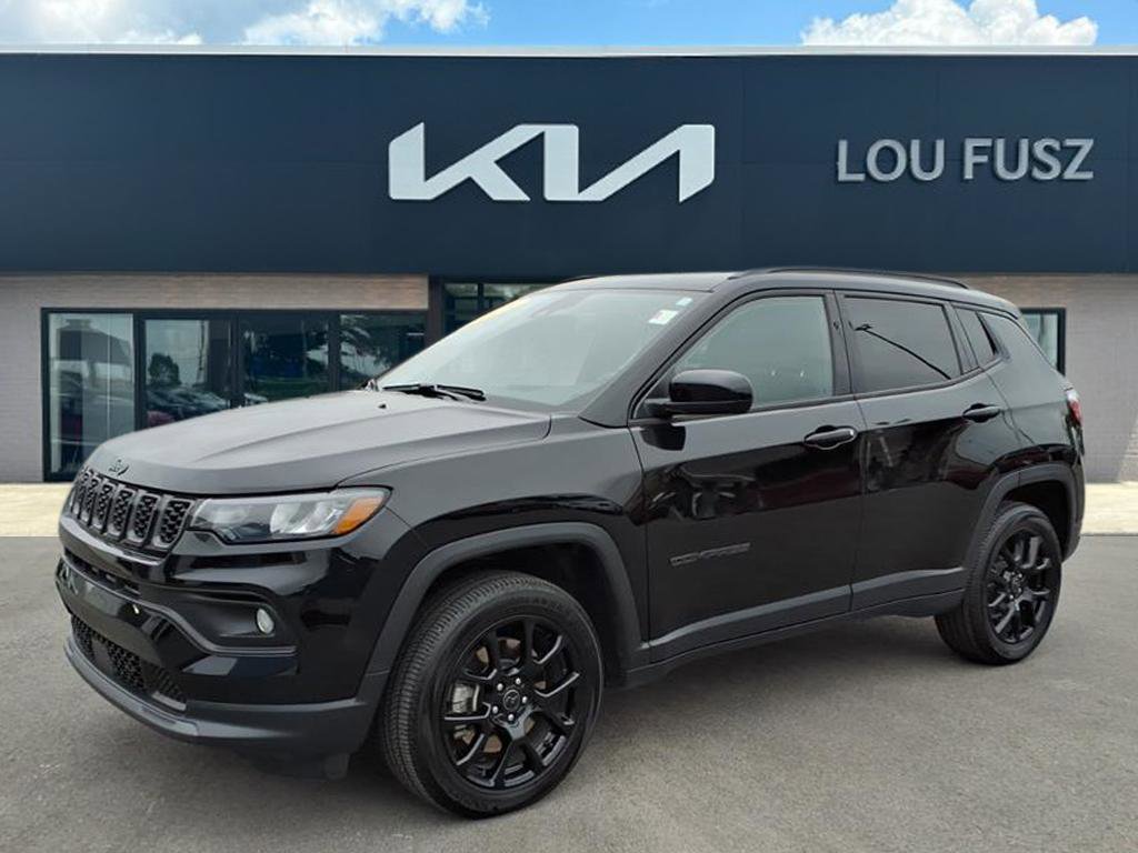 Used 2025 Jeep Compass Latitude w/ Altitude Special Edition