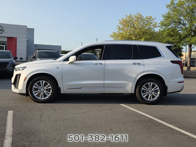 Used 2023 Cadillac XT6 Luxury FWD image 2