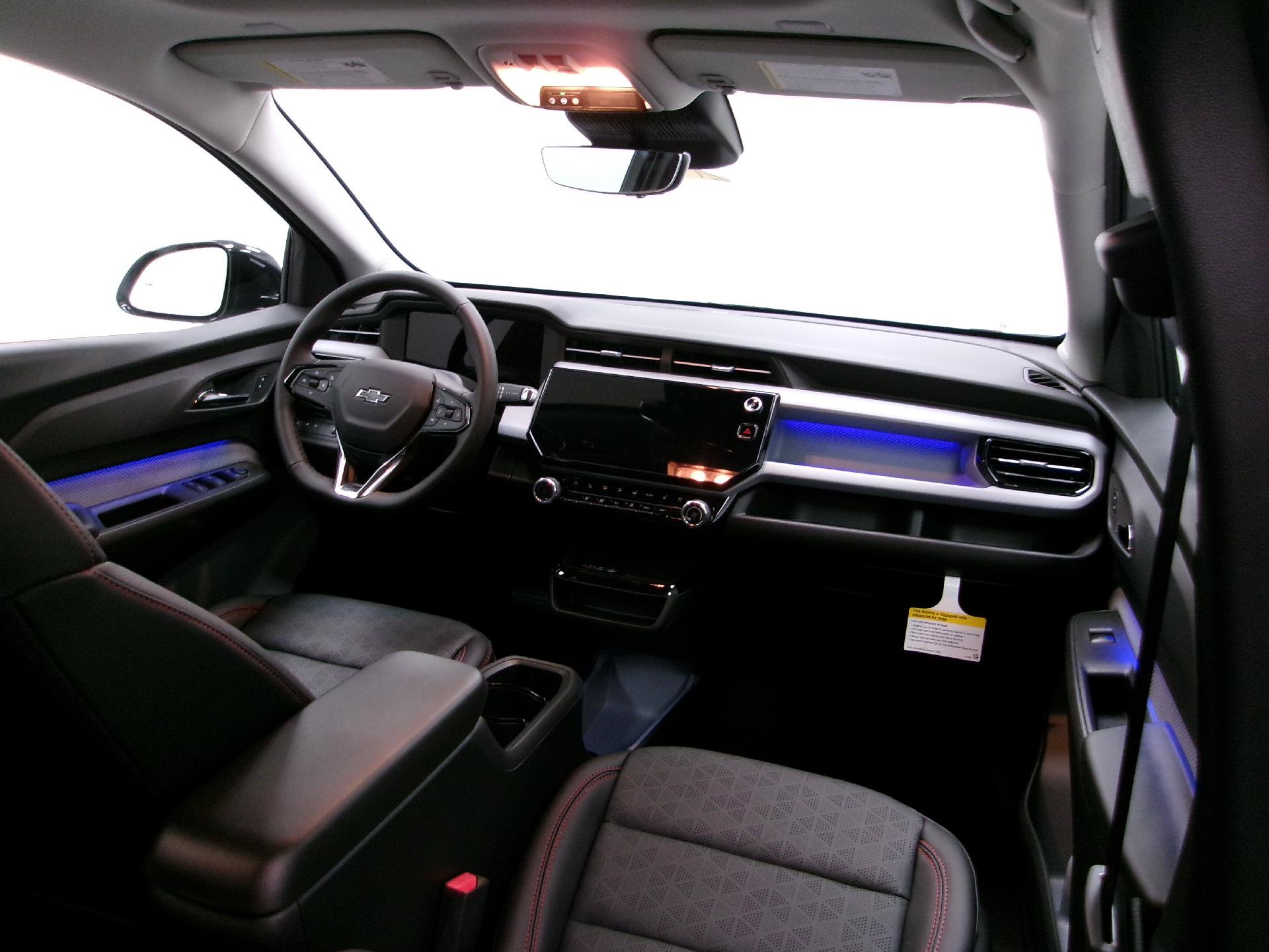 New 2027 Chevrolet Bolt RS w/ Technology Package FWD image 3