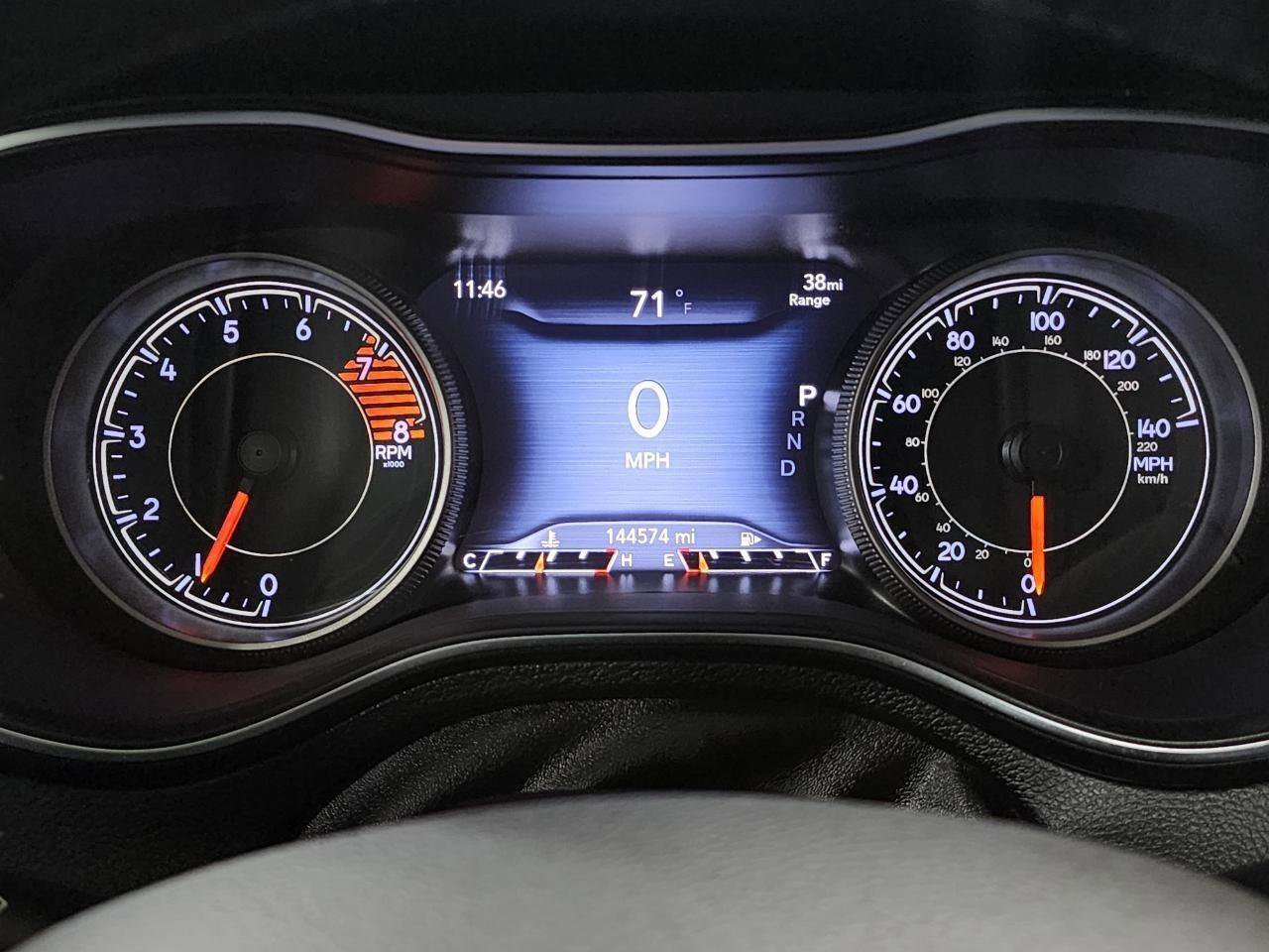 Used 2019 Jeep Cherokee Limited AWD/4WD image 17