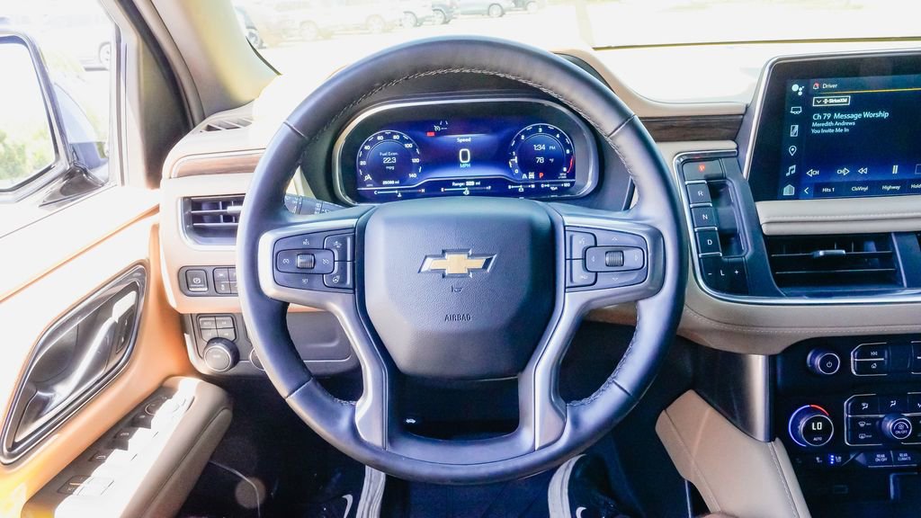 Used 2024 Chevrolet Suburban Premier AWD/4WD image 23